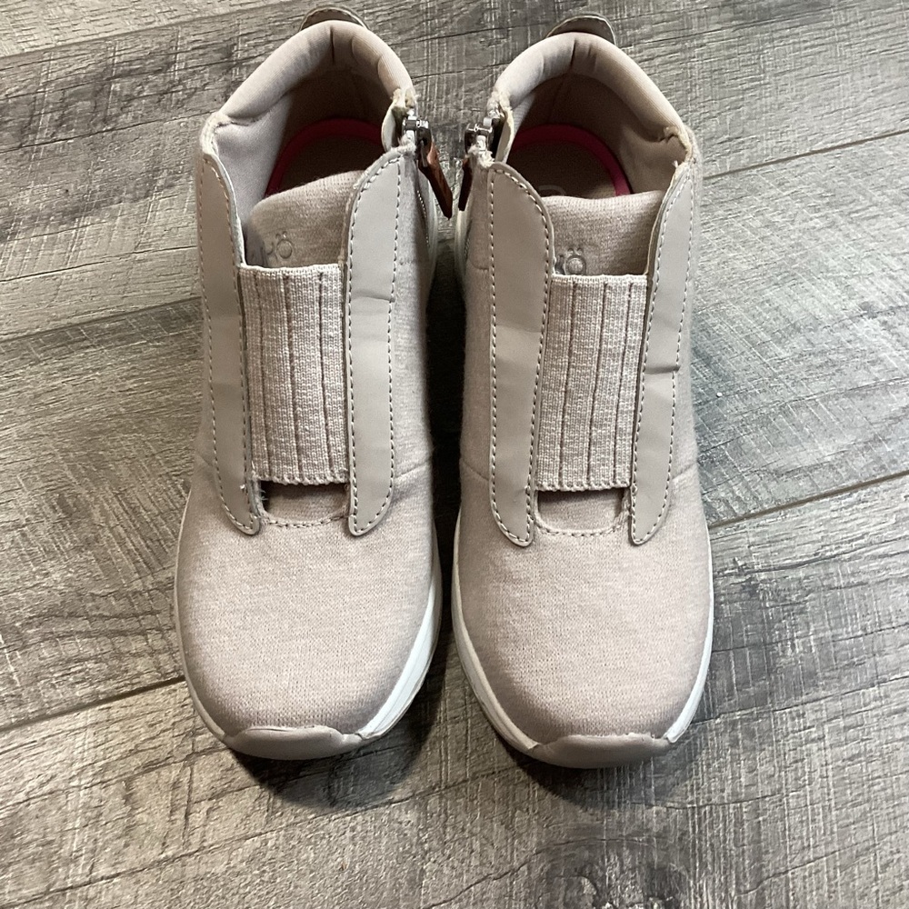 Ryka Gwyn Wedge Sneaker Size 6W